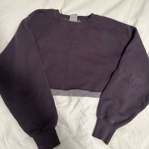 ARITZIA TNA CROPPED SWEATER